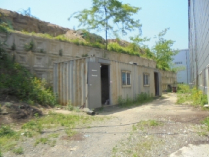 목적물 9번에 이동식 콘테이너박스(파산자 (주)유진이에씨 소유)