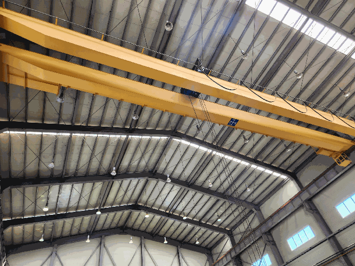 본건 기계기구(10)