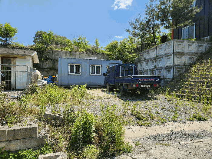 본건 소유자미상의 컨테이너