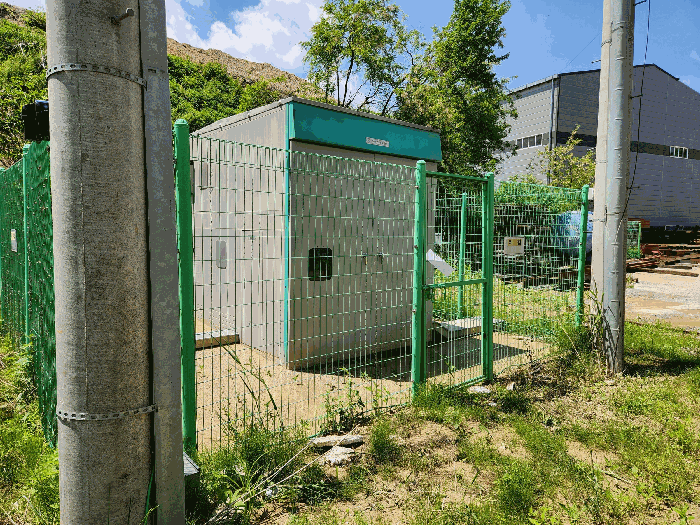 본건 기계기구(13)