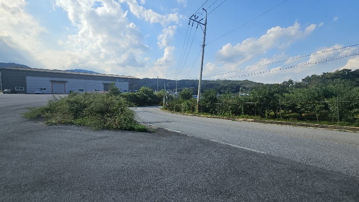 본건 인접도로 전경_2