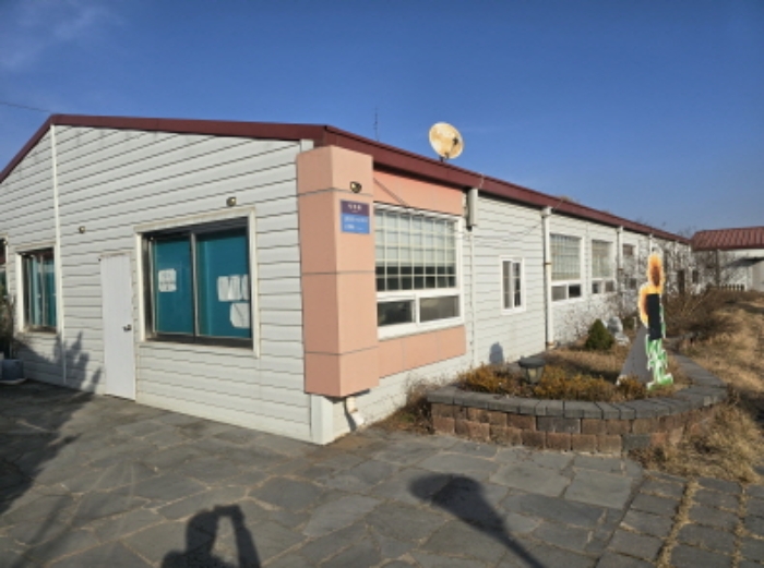 한방로 269
지상 건물