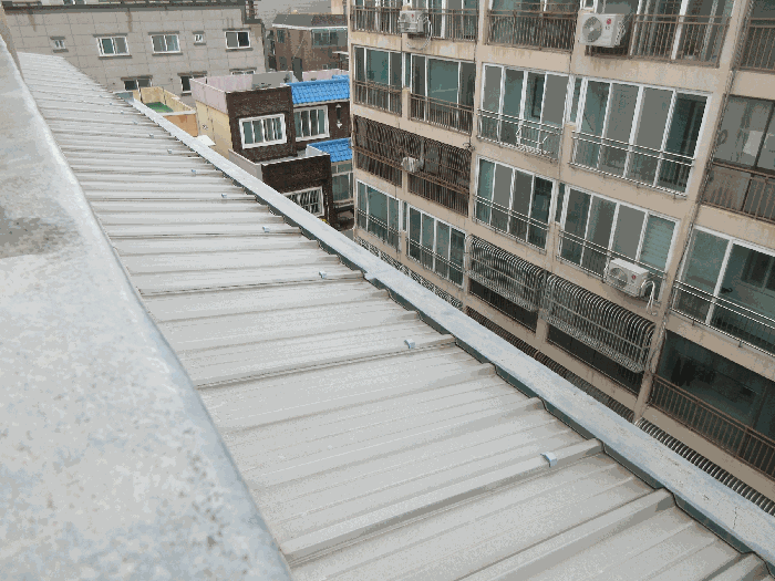 제시외건물(ㄱ)의  지붕부분