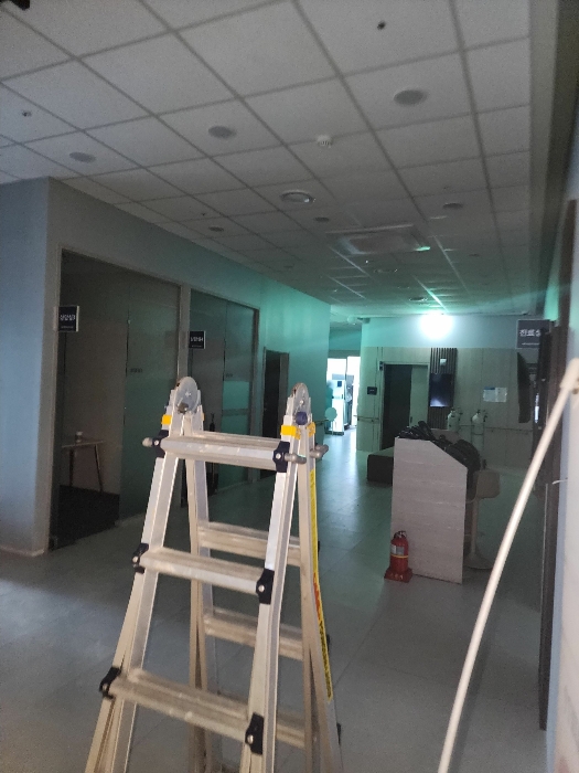 내부(E/V에서 찰영)