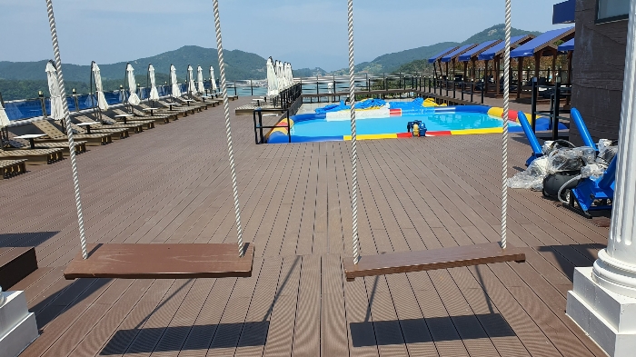 【 본건 - 옥상 】