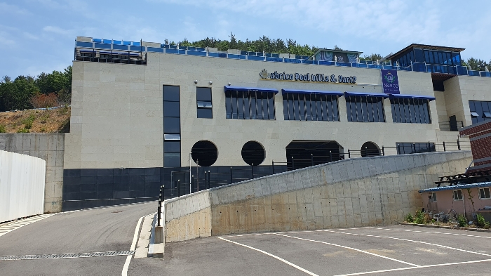 【 본건 전경 】