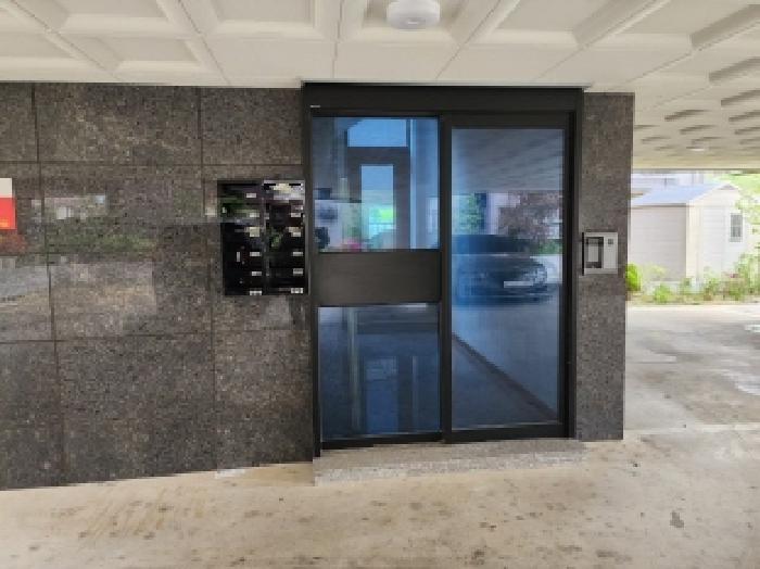 본건 1,2 전경-출입구