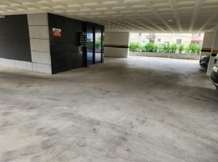 본건 1,2 전경-주차장