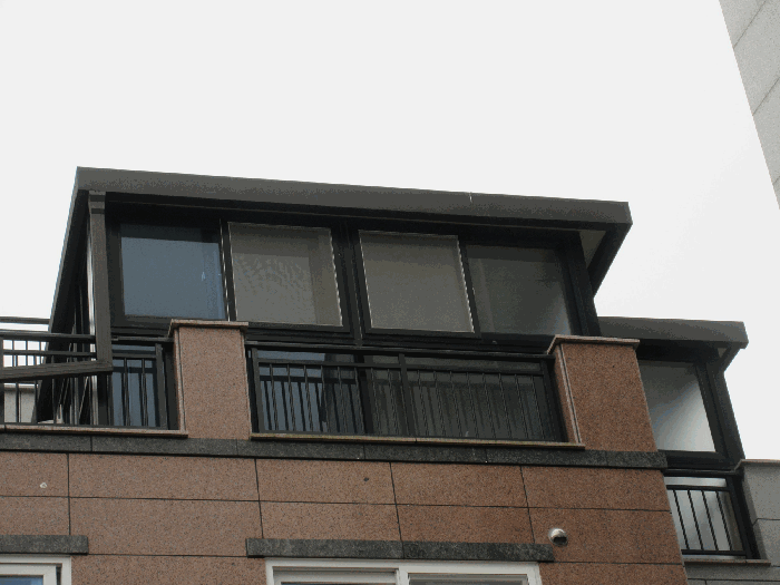 [제시외 건물(ㄱ)]