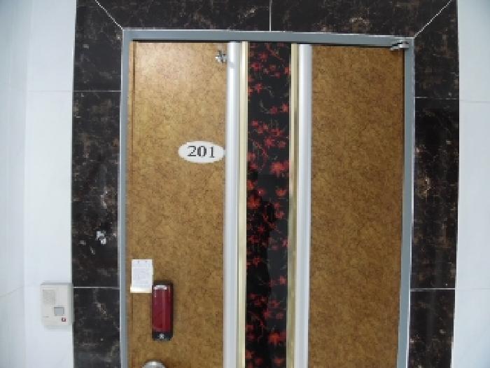 목록3. 2층 201호 출입문 전경