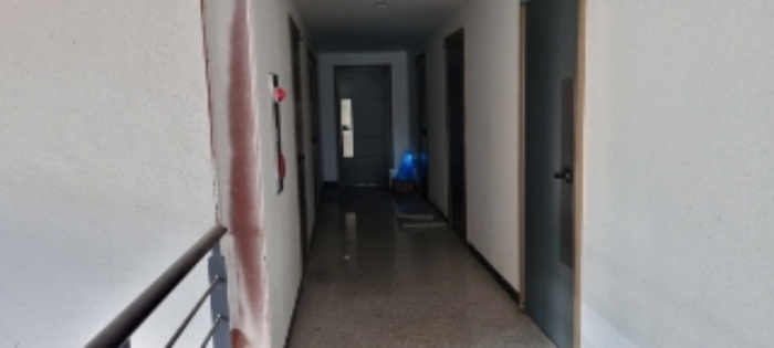 장수 장계 송천 937 경매물건1번(현,공장용지) 및 경매물건4번 중 부속건물(기숙사) 내부1층 사진