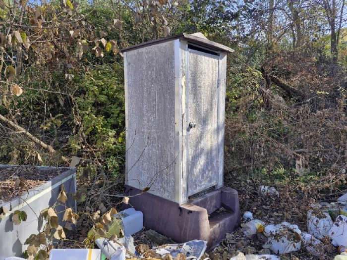 일련번호2) 지상 소재 이동식 화장실