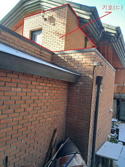 제시외건물 기호(ㄷ)부분