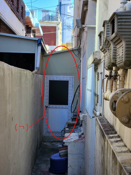 1층 제시외건물(ㄱ)