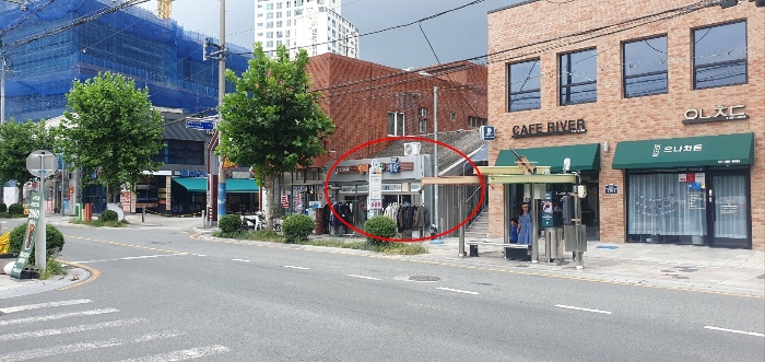 본건(남동측에서 촬영)