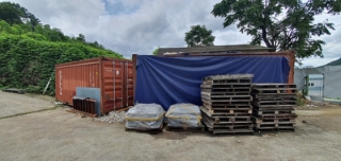 기호 12 토지 지상위 제시외 건물(컨테이너2동)