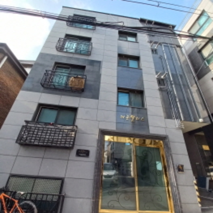 전경 및 출입구