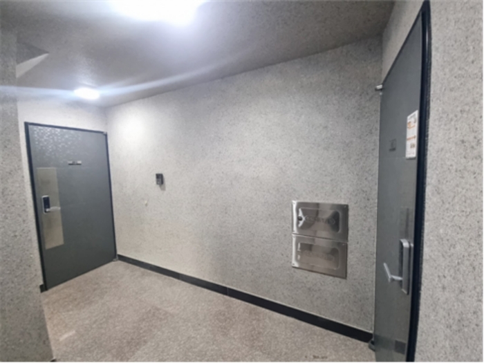 [ 본건 내부 - 4층 ]