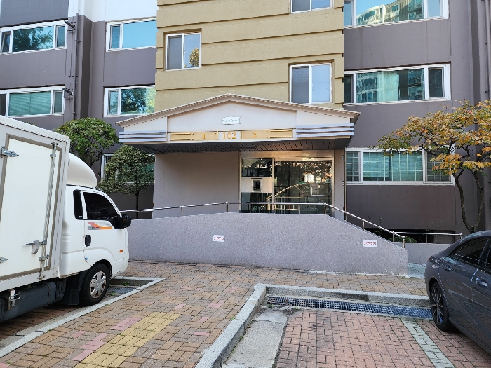 본건 1층 공동 현관