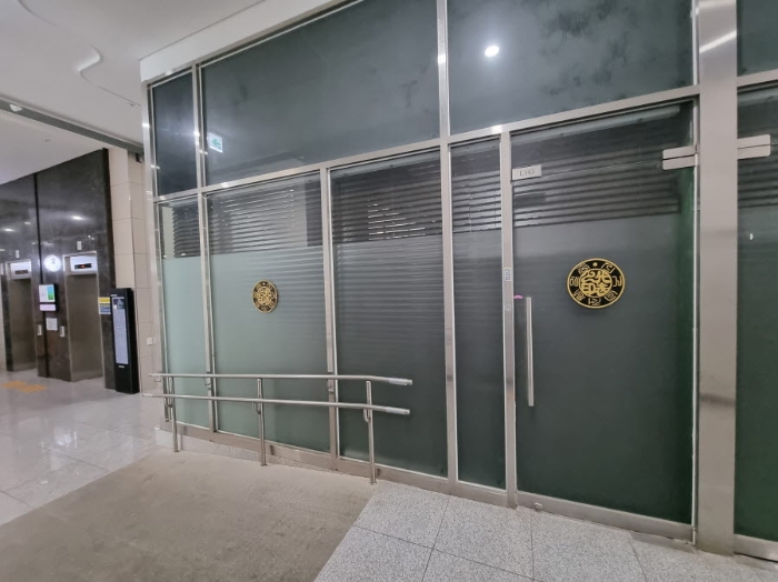 목록1. 엘143호 후면과 복도