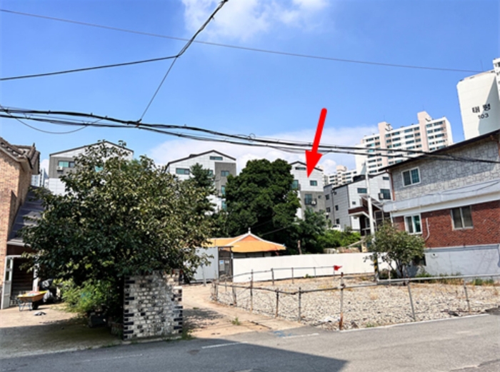 <본건 남서측 인근에서 촬영>‘><br /><img src=