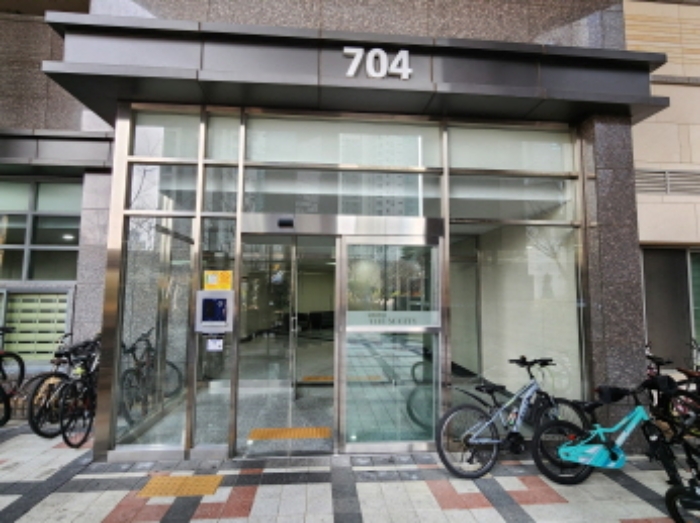 동 표시 및 공동 출입구 모습