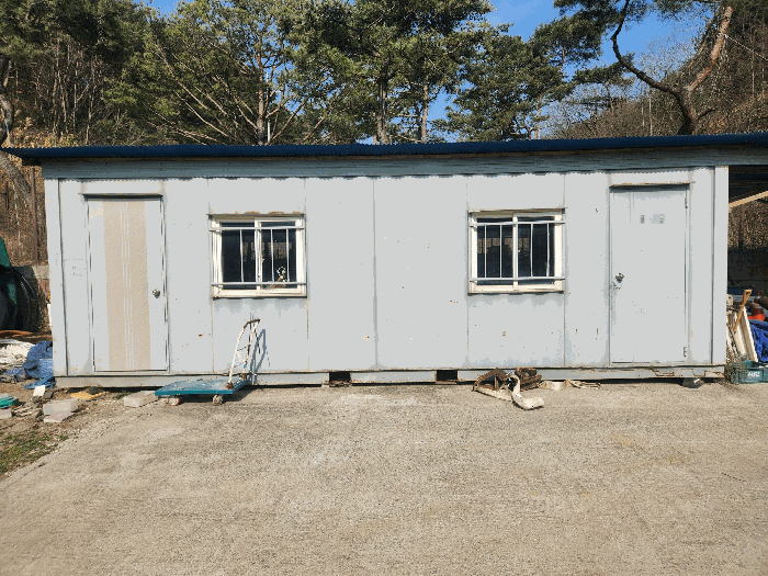 본건 토지 기호(1) 지상 타인소유 이동식 컨테이너