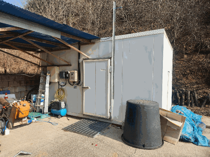 본건 토지 기호(1) 지상 타인소유 이동식 냉동·냉장창고