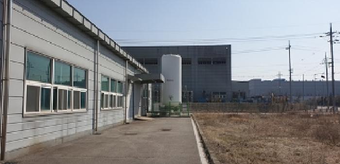 2번 부동산 건물 남서측 질소탱크 모습