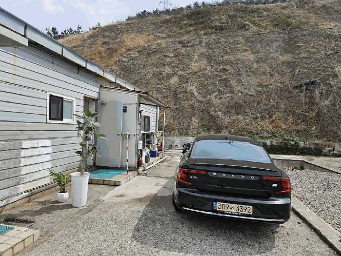 일련번호 3) 건물 전경, 제시외건물 ㉢