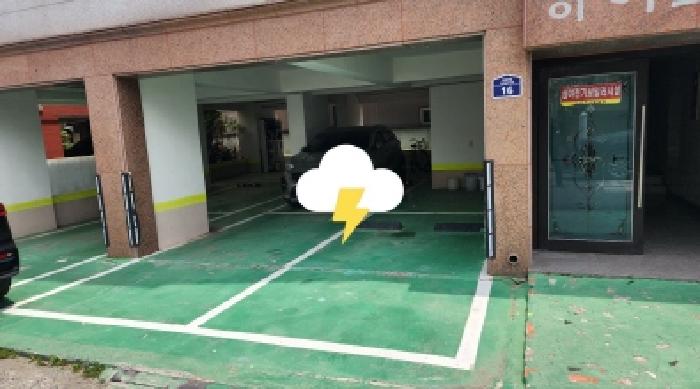 본건 1층 주차장