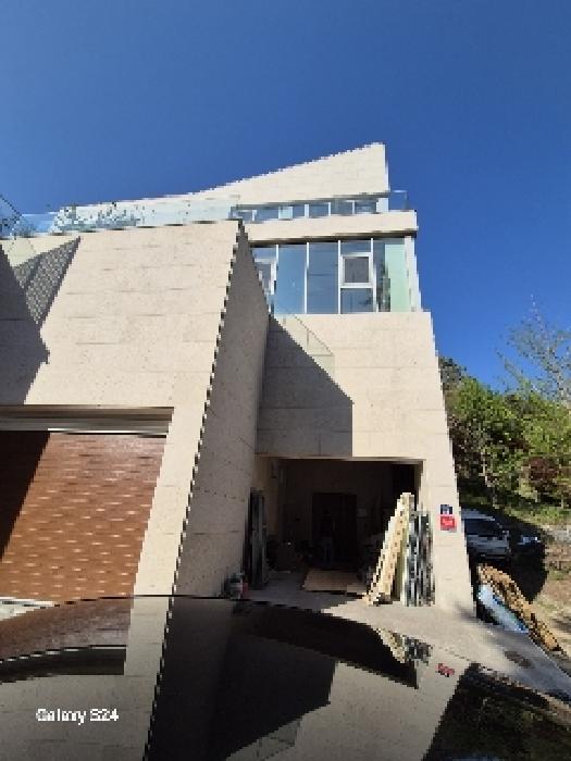 본건 주위건물(평창42길 24)