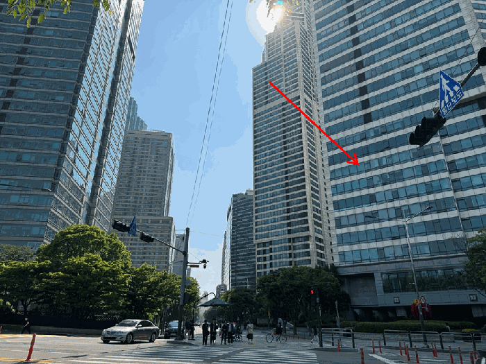 【 주위환경(남동측에서 촬영) 】