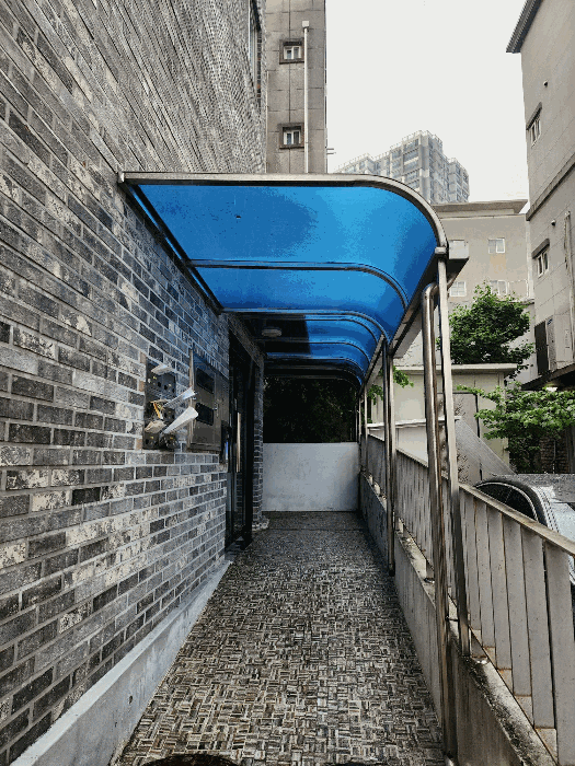 제시외건물 ㉢(1층 현관) 전경