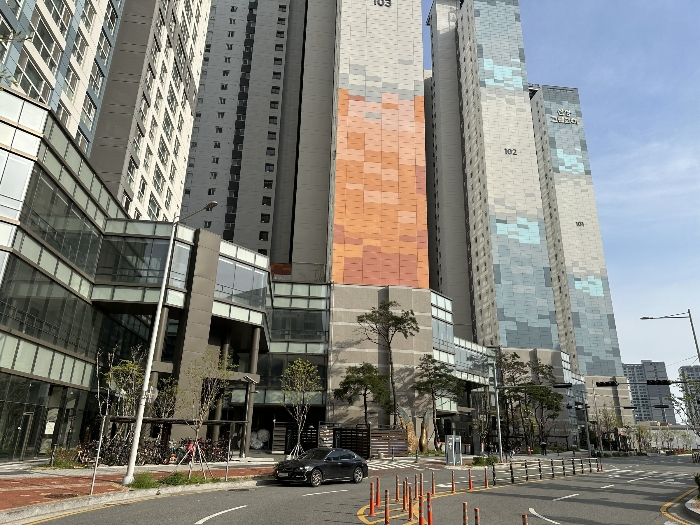 본건 및 부근전