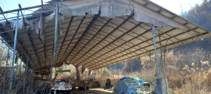 목록 1. 토지 및 목록 2. 단층축사 등