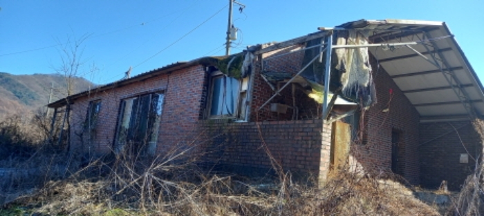 목록 1. 토지 및 목록 2. 단층축사 등