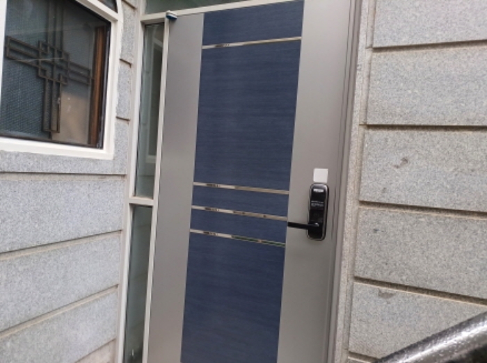 1층 세대 출입문