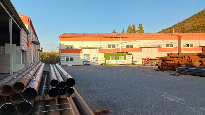 기호10(주4동, 좌측이 제시외 주1동)