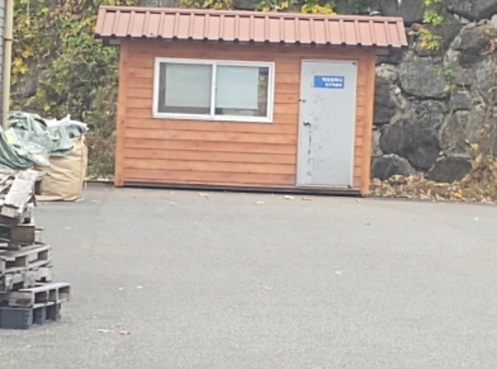 목록11 앞 시설물 모습