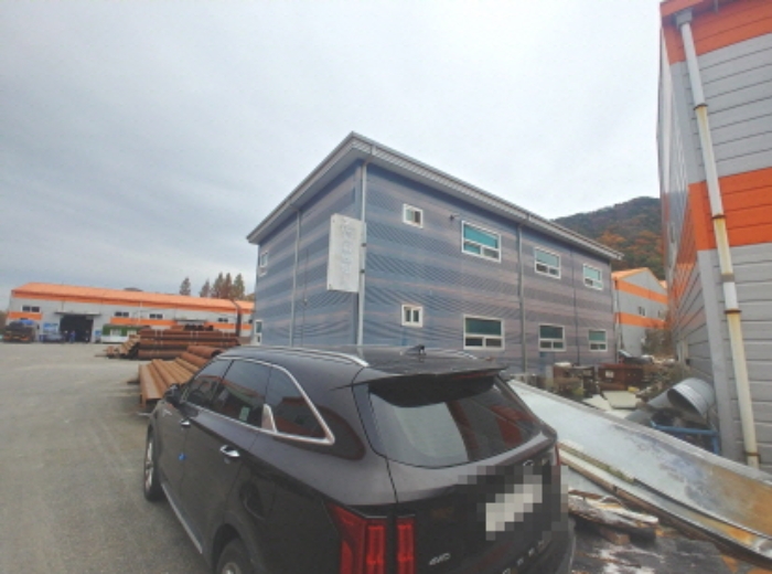 (2)제시외 2층 건물 모습2