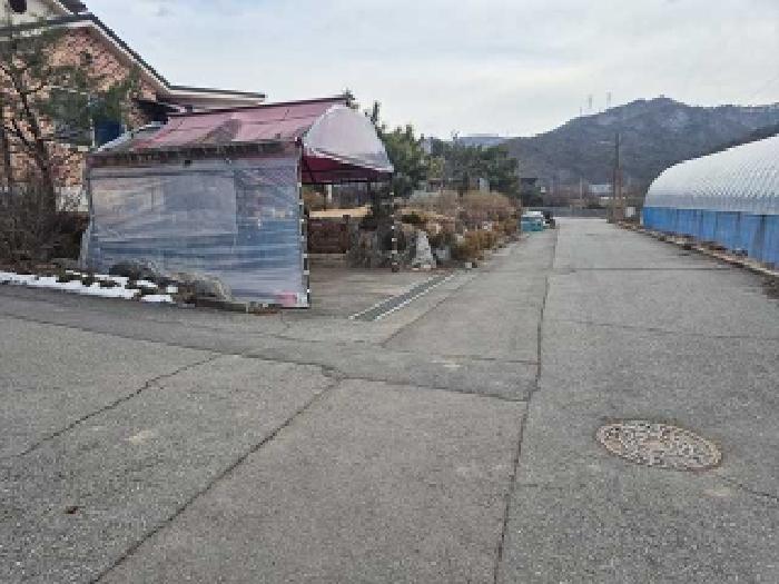 진입구 및 주변도로