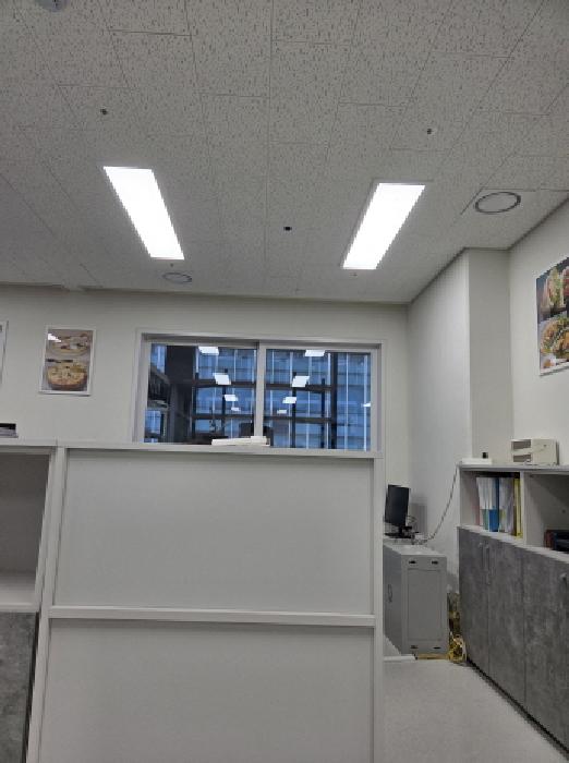 708호 내부 사무실 