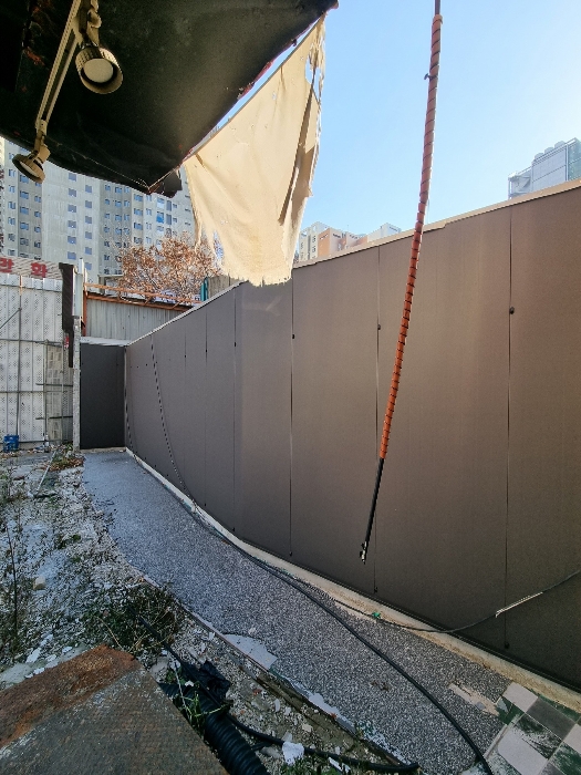 본건 건물 측면 현황