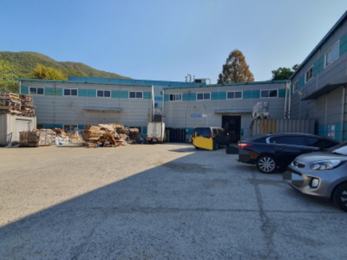 현장사진(토지, 건물 전경)