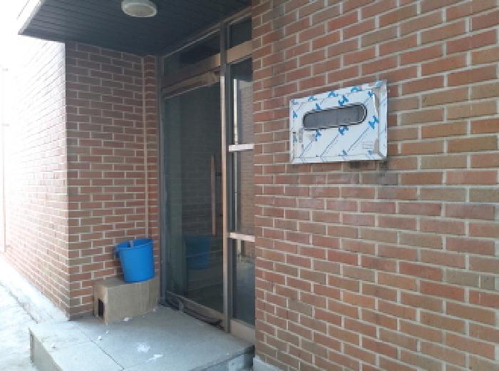 * 본건 목적물 2. 출입구 전경