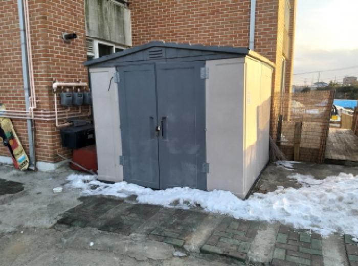 * 본건 목적물 1. 지상 제시외 구조물 전경