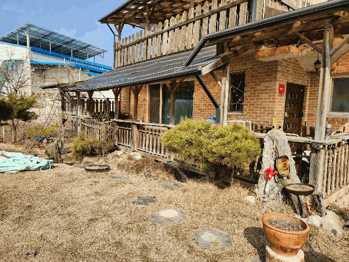 본건 제시외건물 ㉠