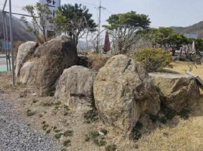 목록 3 제시 외 조경석 및 조경수