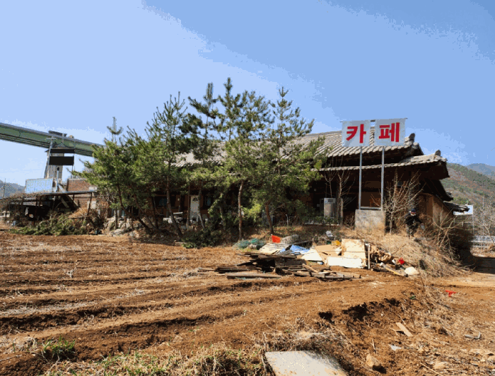 본건 전경(동측촬영)